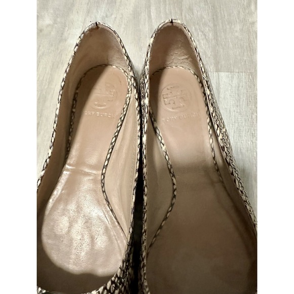 Tory Burch Reva Silver Snake Print Ballet Flats Women's Size 6.5 Leather - Picture 4 of 6